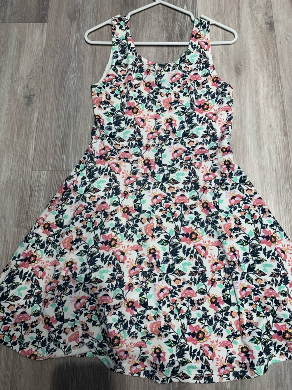 Divided Floral Sleeveless Dress in Pink, Navy & Green